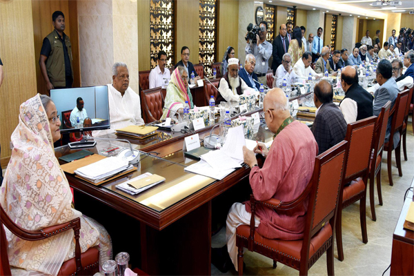 প্রধানমন্ত্রীর সভাপতিত্বে মন্ত্রিসভার বৈঠক অনুষ্ঠিত