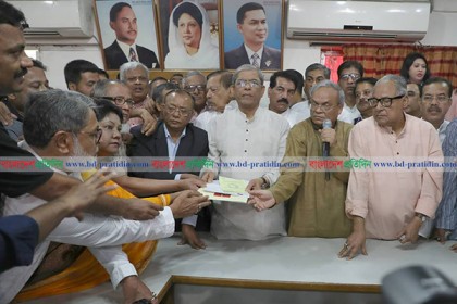 প্রথম দিনেই বিএনপির ১৩২৬ মনোনয়ন ফরম বিক্রি