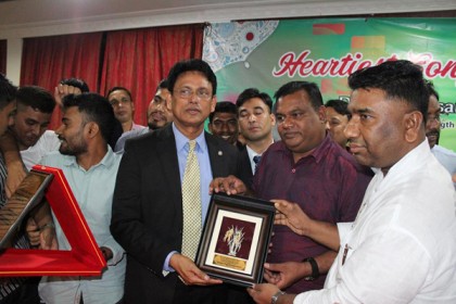 প্রবাসীদের ভালোবাসায় সিক্ত এহসানুল হক মিলন