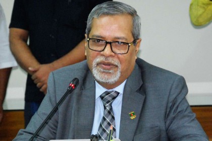 নির্বাচনে সব প্রার্থীকে সমান সুযোগ দিতে হবে : সিইসি