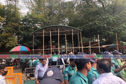 প্রধানমন্ত্রীর সাথে শুভেচ্ছা বিনিময়ে মনোনয়ন প্রত্যাশীরা গণভবনে
