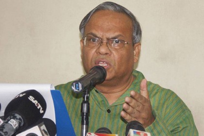 'বিনা কারণে উস্কানি দিয়ে পরিস্থিতি জটিল করছে পুলিশ' 