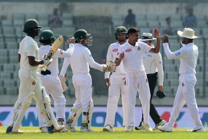 ঢাকা টেস্টে চালকের আসনে টাইগাররা