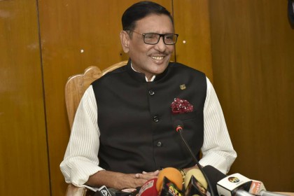 'নির্বাচন এক ঘণ্টাও পেছাতে চায় না আওয়ামী লীগ'