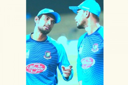মাশরাফিকে আমরা চাই: মাহমুদুল্লাহ 