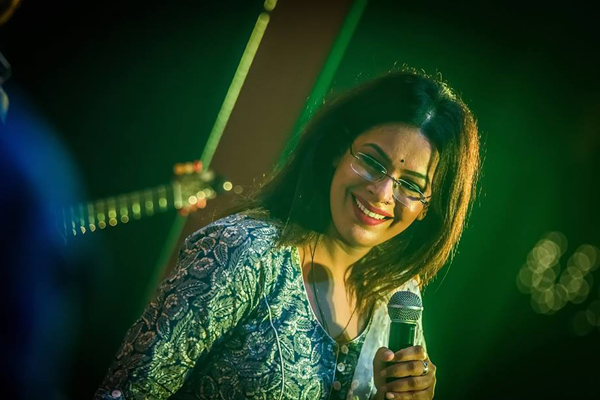 'ইন্দুবালা'য় গাইলেন ইমন চক্রবর্তী