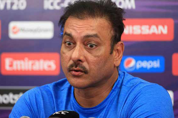 ভারত হারলেই এত সমালোচনা কেন? প্রশ্ন তুললেন শাস্ত্রী  