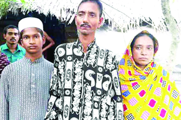 সিডরে নিখোঁজ শহিদুল ফিরলেন ১১ বছর পর