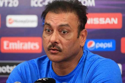 ভারত হারলেই এত সমালোচনা কেন? প্রশ্ন তুললেন শাস্ত্রী  