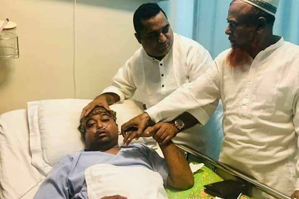 স্কয়ার থেকে গ্রীন লাইফের আইসিইউতে ছাত্রলীগ সম্পাদক