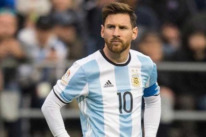 মেসিকে জাতীয় দলে ফেরার আহ্বান দিবালার