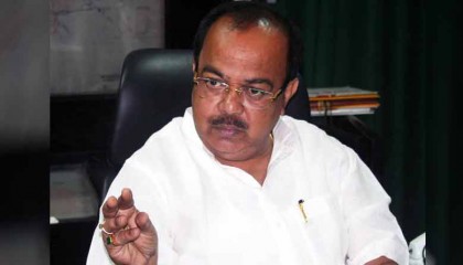 'ধমক খেয়ে' মন্ত্রিত্ব থেকে ইস্তফা 
