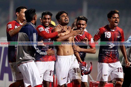 ফাইনালে বসুন্ধরা কিংস