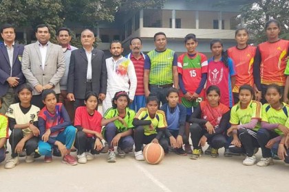 ঠাকুরগাঁওয়ে তৃণমূল পর্যায়ে বাস্কেটবল প্রশিক্ষণ উদ্বোধন 

