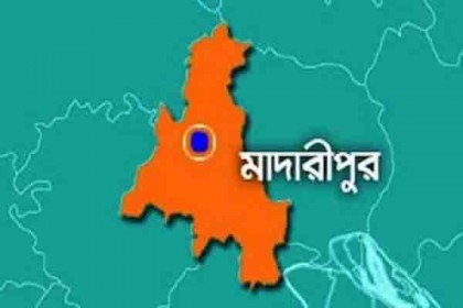 মাদারীপুরে সড়ক দুর্ঘটনায়  শ্রমিক নিহত