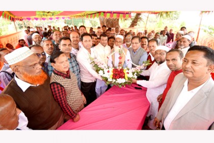 দিনাজপুরে শতাধিক বিএনপি নেতাকর্মীর আওয়ামী লীগে যোগদান