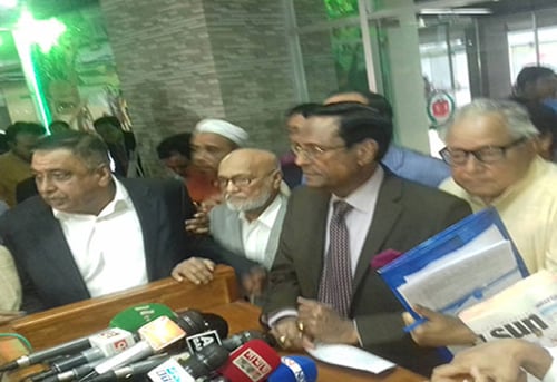 আমরা বিতর্কিত কর্মকর্তাদের শাস্তি নয়, বদলি চাই : কর্নেল অলি