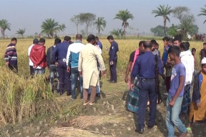 ঝিনাইদহে অজ্ঞাত ব্যক্তির গলাকাটা লাশ উদ্ধার