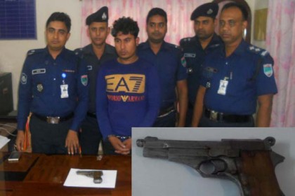 হত্যা মামলার আসামি অস্ত্রসহ কালীগঞ্জে গ্রেফতার

