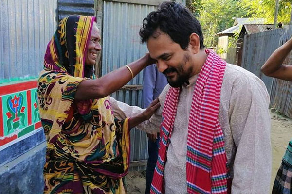কুড়িগ্রামে গণসংযোগ ইমরান সরকারের