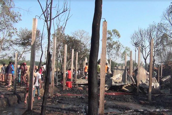 পঞ্চগড়ে ৩০৯ ঘর পুড়ে ছাই 

