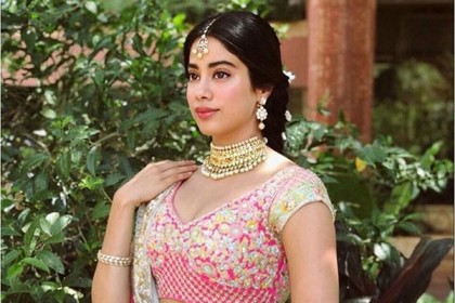 জাহ্নবির হৃদয়ে প্রথম ঢেউ তুলেছিলেন কে?