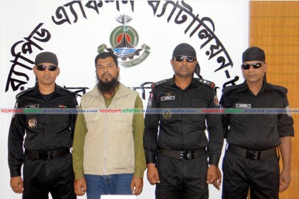 পিরোজপুরে জেএমবি’র সামরিক শাখার সদস্য আটক