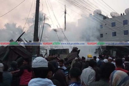 শরীয়তপুরে বাজারে ভয়াবহ অগ্নিকাণ্ডে ২ জনের মৃত্যু