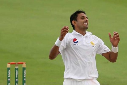 আবুধাবি টেস্টে ছিটকে গেলেন আব্বাস