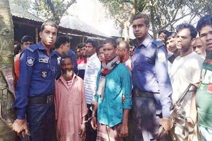 'থাপ্পড়ে' প্রাণ গেল শিশুর, আটক বাবা-ছেলে