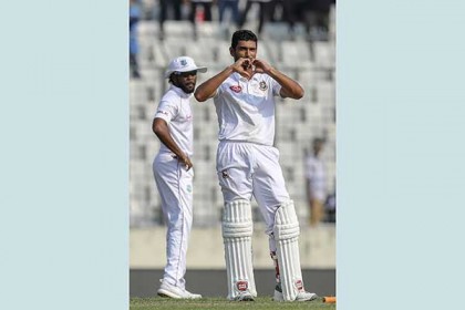 ক্যারিয়ারসেরা সেঞ্চুরি যাকে উৎসর্গ করলেন মাহমুদউল্লাহ