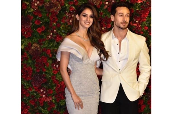দীপবীরের রিসেপশনে হাজির হয়ে ভাইরাল দিশা-টাইগার