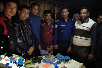 বান্দরবানে ইয়াবাসহ মাদক বিক্রেতা আটক