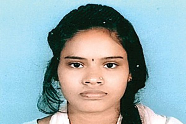 মেয়েকে পুড়িয়ে মারল বাবা!