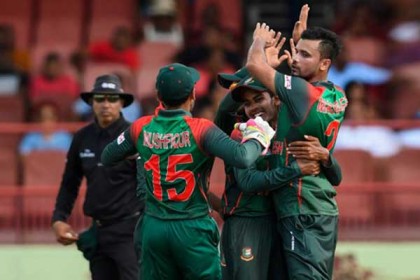 বছরের শেষ ওয়ানডে সিরিজ খেলতে রবিবার মাঠে নামছেন মাশরাফিরা