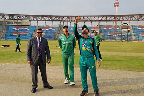 পাকিস্তানকে গুঁড়িয়ে সেমিফাইনালে বাংলাদেশ