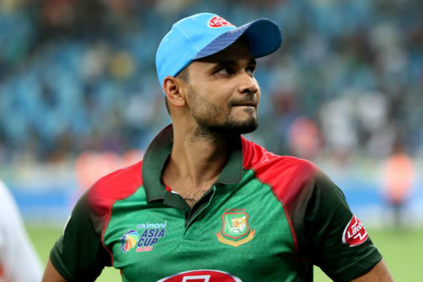 মাশরাফির ইনজুরি বেড়েছে