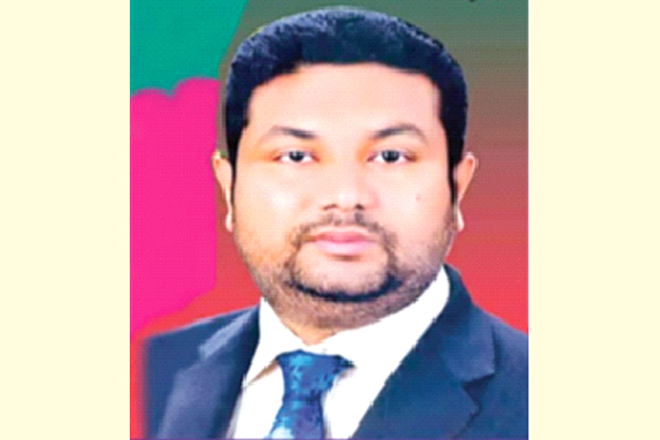 ৩৮ বছরের রাজনীতি ধরাশায়ী আজাদে