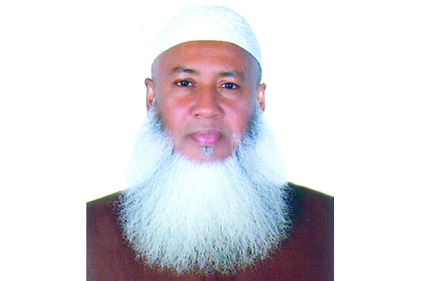 মাঠে সরব আলহাজ আবদুর রহমান