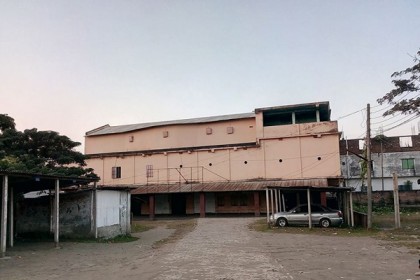 জামালপুরের ‘মনোয়ার’ সিনেমা হল বন্ধ