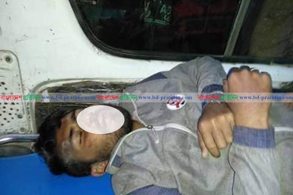 নেত্রকোনায় সিপিবির নারী প্রার্থীর ওপর হামলা 

