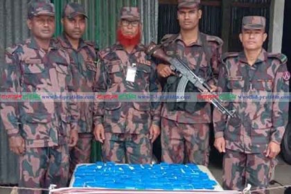 টেকনাফে বিপুল পরিমাণ ইয়াবা জব্দ