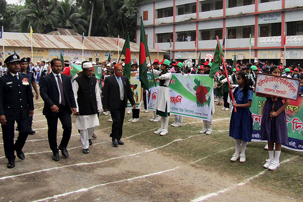 যথাযোগ্য মর্যাদায় মোরেলগঞ্জে পালিত হচ্ছে বিজয় দিবস