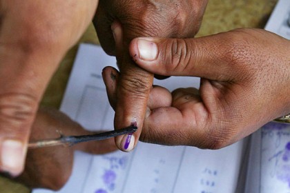 ভোট ভাগ করতে ১০০ কোটি লেনদেন!