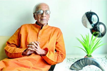 না ফেরার দেশে কবি নীরেন্দ্রনাথ চক্রবর্তী