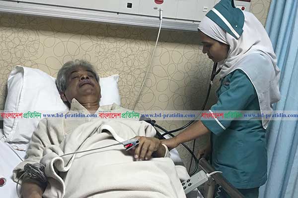 হাসপাতালে গাজী মাজহারুল আনোয়ার