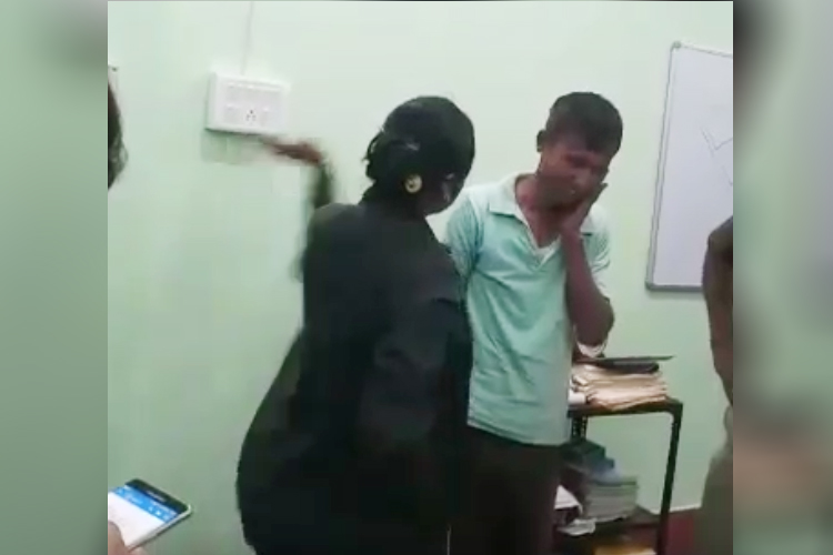 থানায় ঢুকে ক্ষমতার দাপট দেখালো জেলা প্রশাসকের স্ত্রী (ভিডিও)
