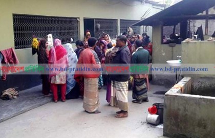 নওগাঁয় ডাকাতের ছুরিকাঘাতে নিহত ১, আহত ৫