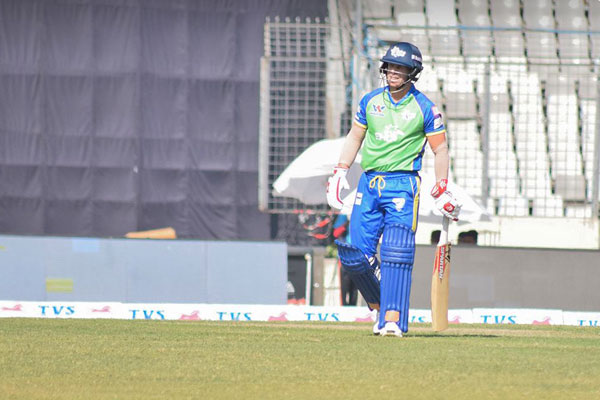 টসে জিতে ব্যাটিংয়ে সিলেট