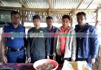 বাঘাইছড়িতে এক হাজার রাউন্ড গুলিসহ আটক ২
